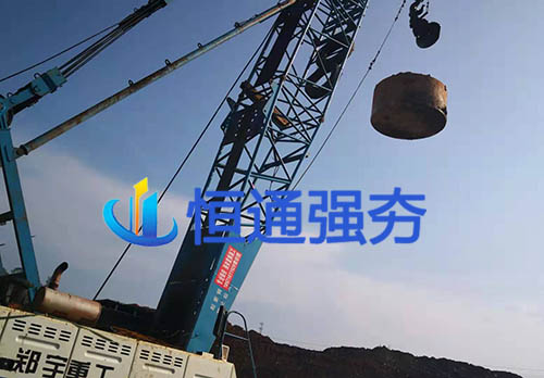 1-21042G04124942.jpg