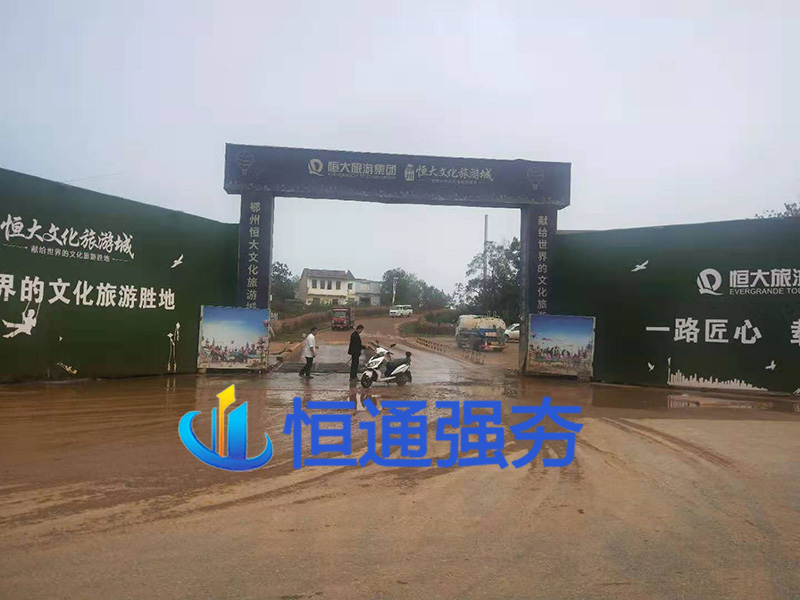 1-21042G12615550.jpg